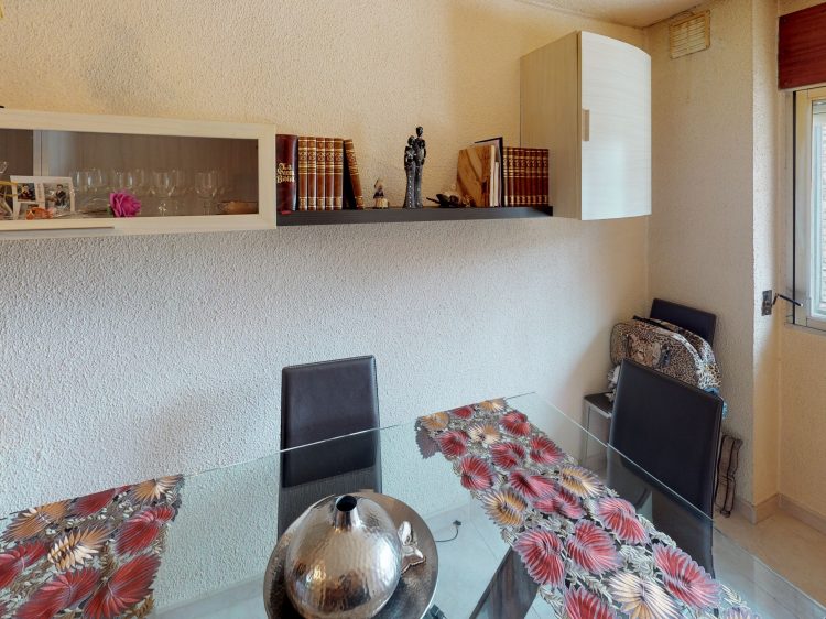 Pis-1-dorm-Andorra-Living-Room.jpg
