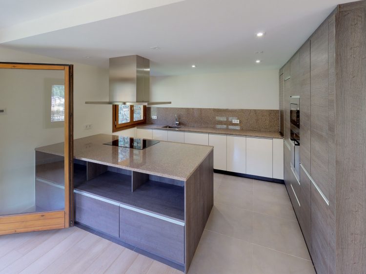 Xalet-Pal-Kitchen.jpg