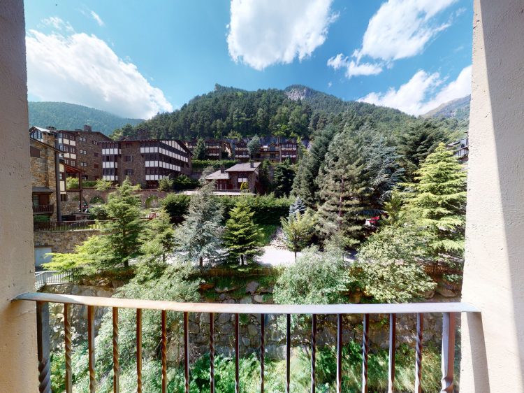 Pis-3-habitacions-Arinsal-08022021_091319.jpg
